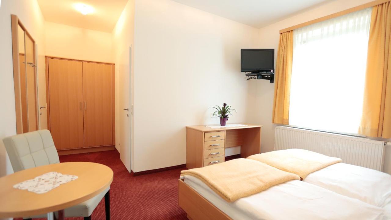 Hotel Reineldis ムレック エクステリア 写真