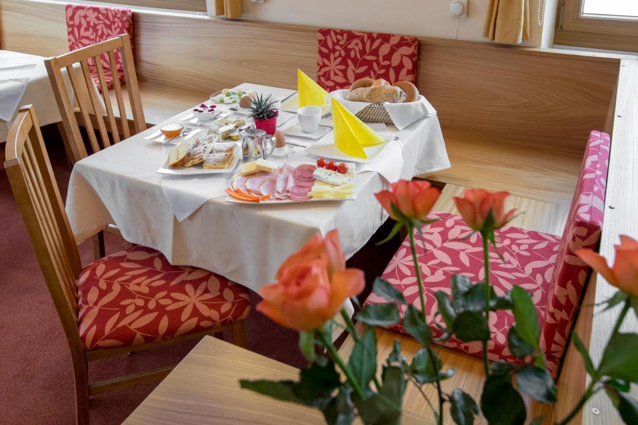 Hotel Reineldis ムレック エクステリア 写真