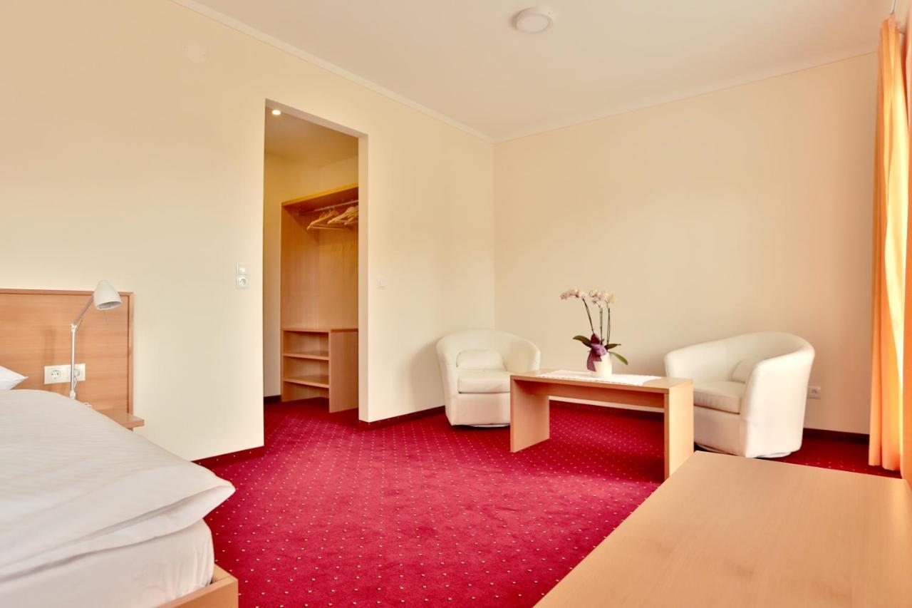 Hotel Reineldis ムレック エクステリア 写真